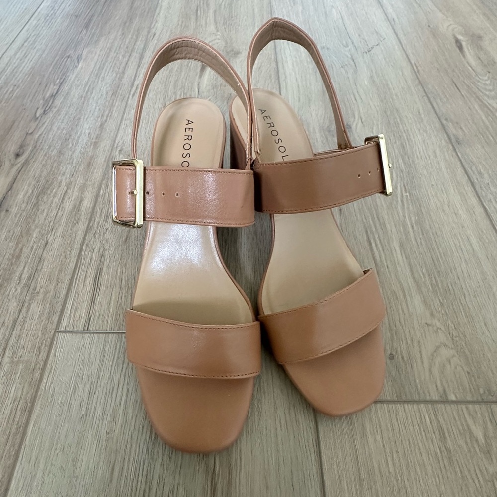 AEROSOLES Tan Minimalist Sandals with Block Heel